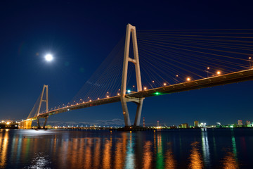 Fototapeta na wymiar 名港中央大橋の夜景