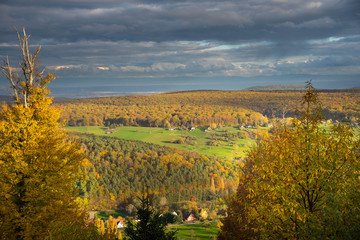 Fototapeta premium Blick vom Chateau de Guirbaden in die Vogesen