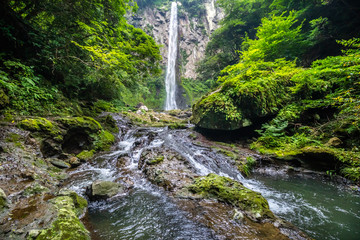 東椎屋の滝　大分県宇佐市