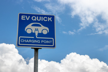 EV QUICK 電気自動車の充電表示