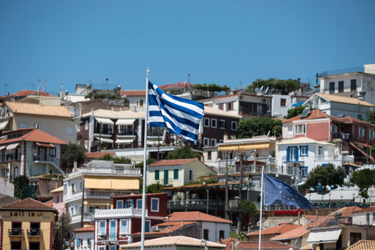 houses and flag geece