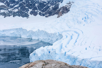 déplacement du glacier antarctique