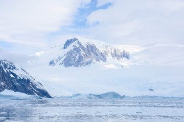 panorama sur le continent antarctique