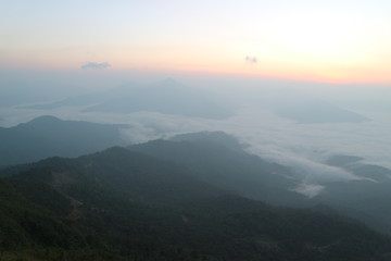 Fototapeta premium moutian travel white green forest landscape