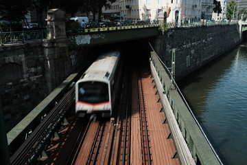 Transport publiczny miejski, metro w Wiedniu