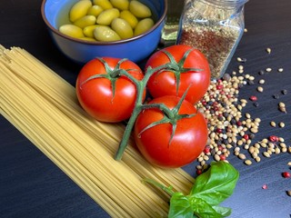 Spaghetti with vegetables from above