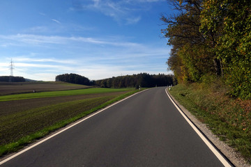 Staatsstraße 2421 von Stierhöfstetten nach Greuth