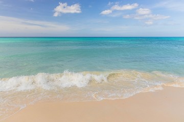 Fototapeta na wymiar Amazing beauty Eagle Beach of Aruba Island. Caribbean sea beach. Beautiful nature background.