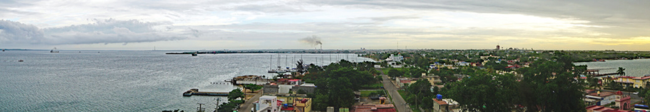 Panor&aacute;mica de Cienfuegos en la Republica de Cuba