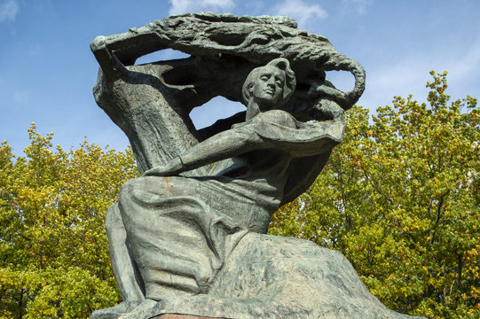 Pomnik Chopina, Szopen, Łazienki Kr&oacute;lewskie, Warszawa, Polska