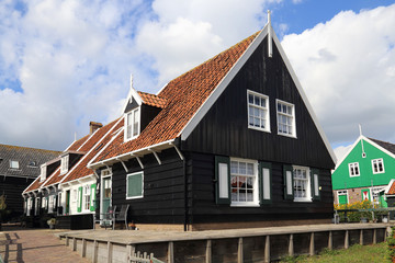 Fototapeta na wymiar Historical houses in Marken, Holland