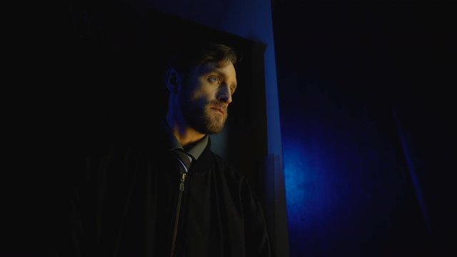 Dangerous maniac entering apartment to strangle victim committing murder attempt