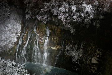 Fototapeta na wymiar 冬の白髭の滝