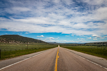 Naklejka premium Wyoming Highway 487 near Casper Mountain.