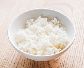  jasmine rice in white bowl