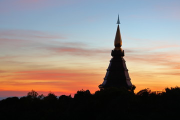 Obraz premium beautiful landscape, landmark of pagoda in doi Inthanon national park at Chiang Mai, Thailand