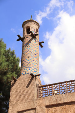 Shaking minaret of Monar Jonban (Menar-e-jomban), Isfahan, Iran