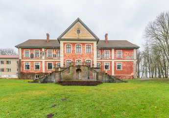 Fototapeta na wymiar ravila manor estonia 