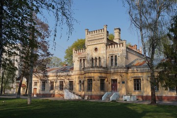 Fototapeta na wymiar Ancient architecture, 19th century estate on a spring day