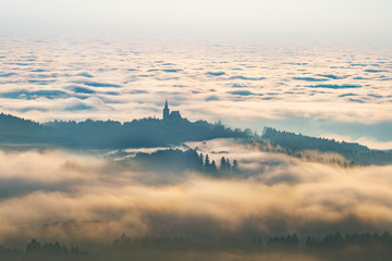 Allerheiligen im Wolkenmeer