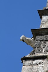 d&eacute;tail d'architecture,gargouille sur le beffroi,Souillac dans le Lot