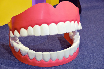 Mockup of a large false jaw of a person in a playroom
