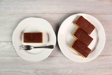 Sponge cake with cocoa filling