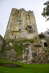 Fototapeta na wymiar Steinturm in Irland