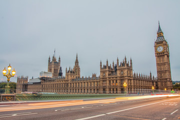 Fototapeta na wymiar Parlament und Big Ben in London