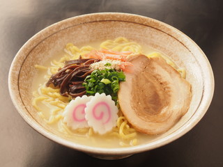 豚骨ラーメン