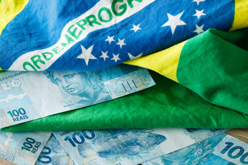 Brazilian money, 100 reais banknote with the National flag