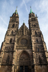 Fototapeta na wymiar St. Lorenz Kirche in Nuremberg