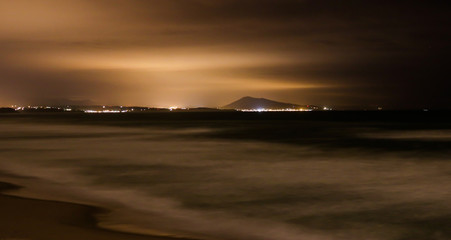 Langzeitaufnahme der Atlantikk&uuml;ste in Frankreich, nahe Biaritz