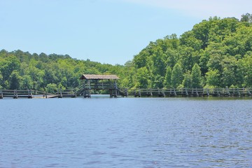 Fototapeta na wymiar Bridge over lake