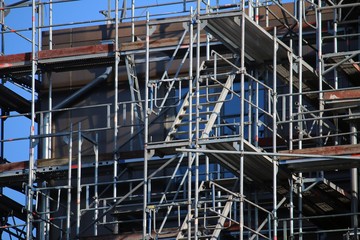 Close-up of a scaffolding on a corner of an apartment building