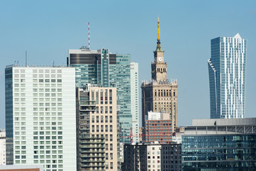 Nowoczesne wieżowce w Warszawie w słoneczny dzień, Polska - obrazy, fototapety, plakaty