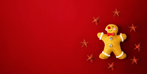 Obraz na płótnie Canvas Christmas gingerbread with little stars - flat lay