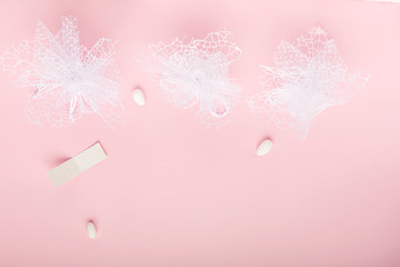 The wedding favor with candies from above