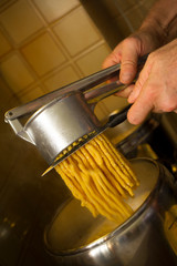 passatelli in brodo cucina tipica Emilia Romagna