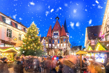 Weihnachtsmarkt in Michelstadt, Odenwald, Hessen, Deutschland - obrazy, fototapety, plakaty