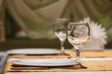 Table setting in the restaurant