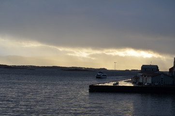 Obraz premium Molde harbour at evening