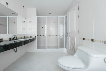  Beautiful Large Bathroom