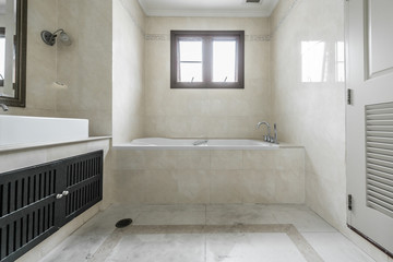 Beautiful Large Bathroom.