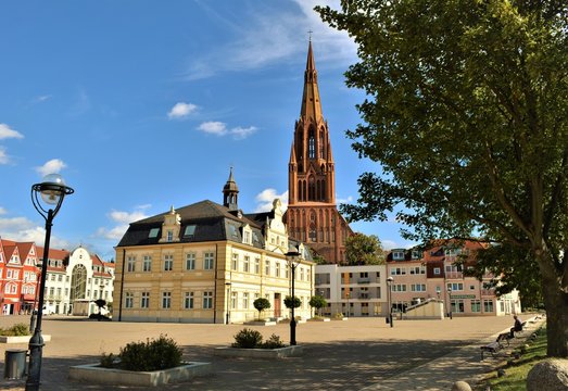 Demmin Mecklenburg-Vorpommern Am Markt Blick auf St. Bartholomaei