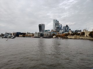 Obraz premium London, Thames, panorama, building, river, water, sky, buildings, architecture, view, urban, cityscape, downtown, skyscraper, manhattan, landscape, bridge, panoramic, bay, sea, ocean, beach, new