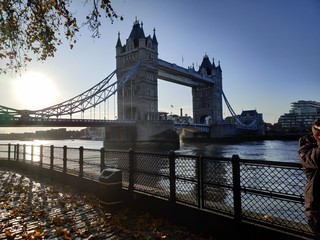 ondon, bridge, tower, river, england, tower bridge, thames, architecture, landmark, uk, city, britain, water, sky, famous, blue, tourism, travel, british, sunset, tourist, europe, monument, sunrise