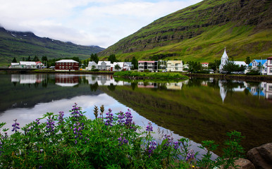 Obraz premium Scenic view of Seydisf Jordur, Iceland