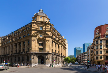 Fototapeta na wymiar Bilbao, Spain. Building on Done Bikendi Square