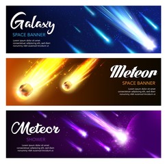 Falling meteors, comets and stars in night sky © Vector Tradition